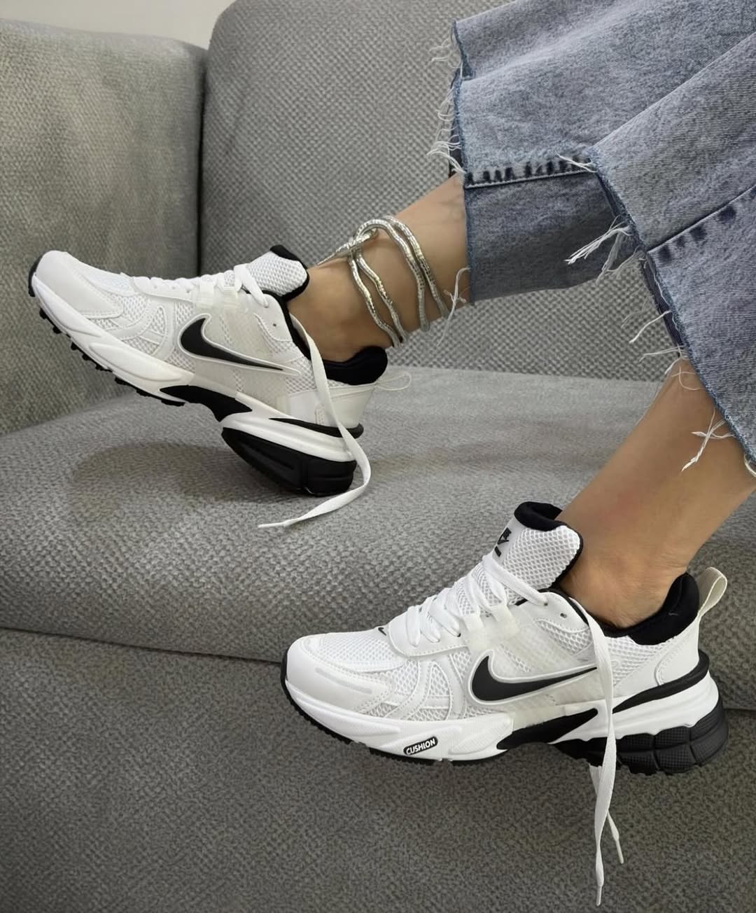 کتونی نایک V2K – سبک، مدرن و مناسب استایل روزمره