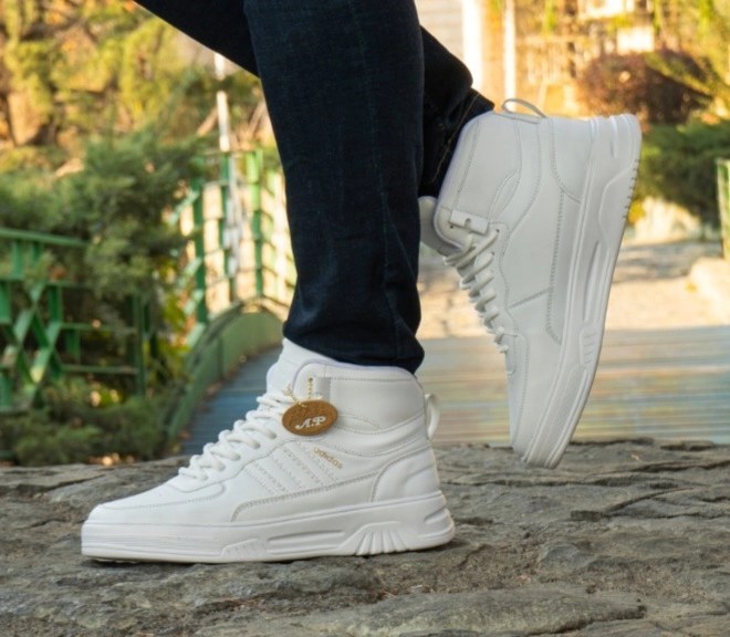 کتونی مردانه ساق دار آدیداس چرم صنعتی رنگ سفید