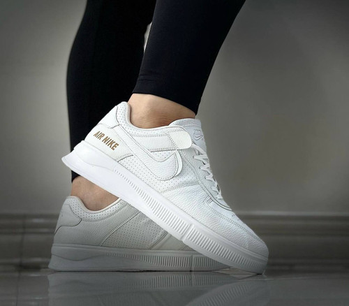 ونس مردانه ایر نایک سفید